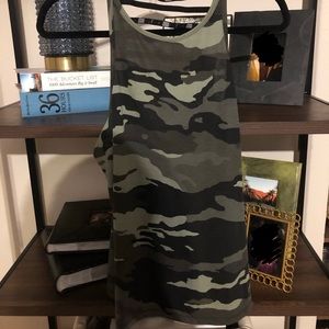 Victoria’s Secret Camo Workout Tank, Size Small